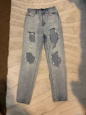 BDG Light Blue High-Rise Distressed Jeans